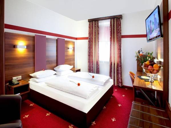 TIPTOP Hotel Burgschmiet Garni