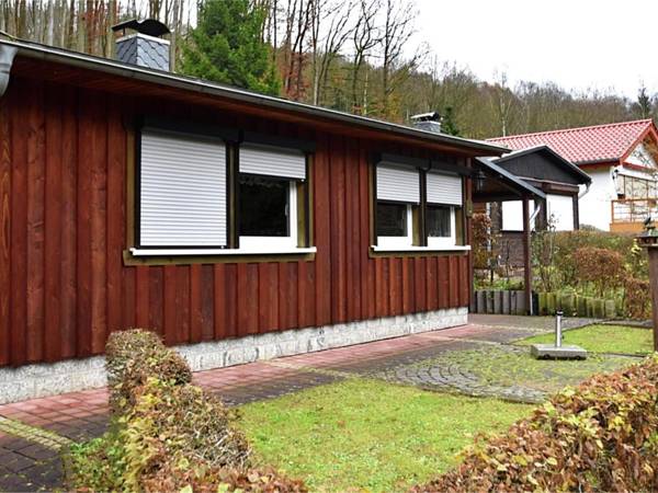 Cosy bungalow in the Südharz region with private terrace and a fantastic view