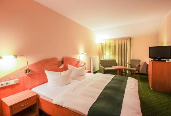 Ferien Hotel Spree-Neisse ehemals Waldhotel Roggosen