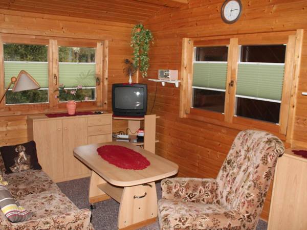 Pretty Bungalow in Neubukow with Garden Roof Terrace BBQ