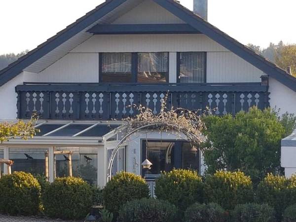 Ferienwohnungen Lilie und Dahlie