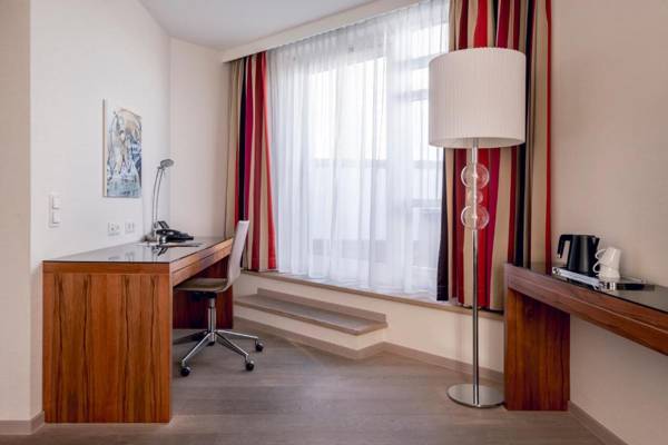 Workspace - Munich Marriott Hotel
