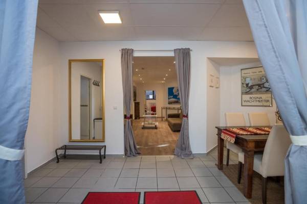 Garden House & East Park-Apartments