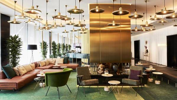 Roomers Munich Autograph Collection