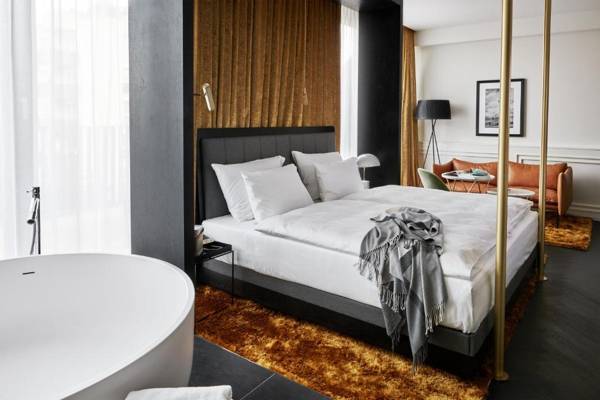 Roomers Munich Autograph Collection