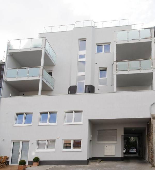 The Apartment Central