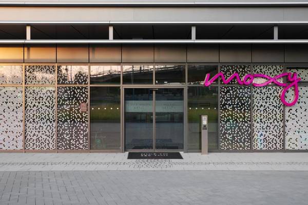 Moxy Cologne Bonn Airport