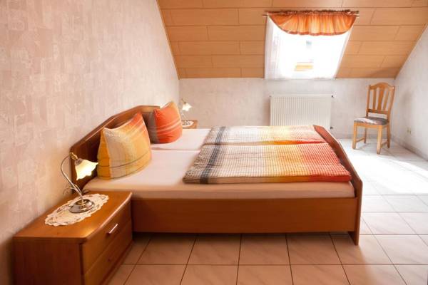 Ferienweingut Klaus Thiesen Gästezimmer und Apartments