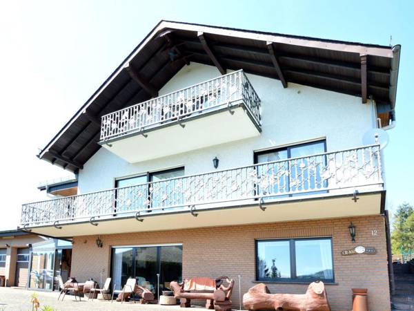 Spacious comfortable 5-pers. house on the ground floor