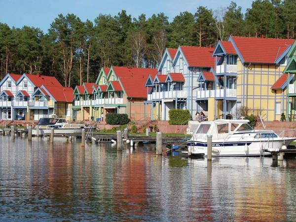 Cozy holiday home with a wood burning stove near the water