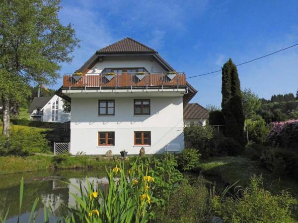 Modern Apartment in Brachthausen near Forest