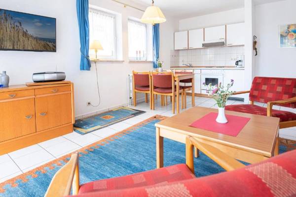 Ferienwohnung Ostsee-Koje mit Terrasse im Kaiserhof 4