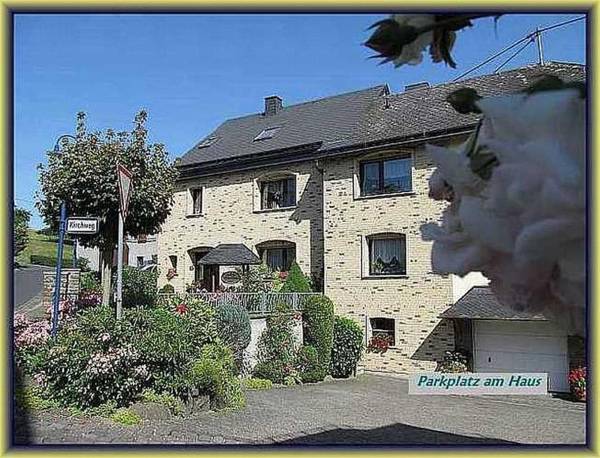 Eifelferienwohnungen "Familie Saxler"