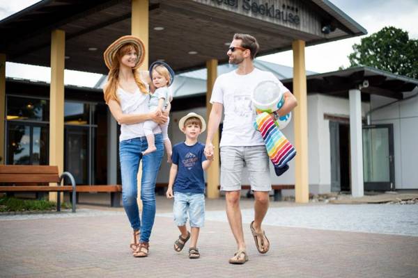 Familien Wellness Hotel Seeklause mit großem Abenteuerspielplatz "Piraten-Insel-Usedom"