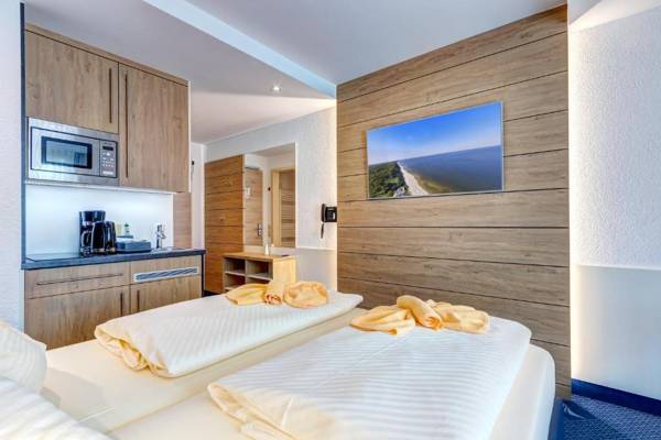 Familien Wellness Hotel Seeklause mit großem Abenteuerspielplatz "Piraten-Insel-Usedom"