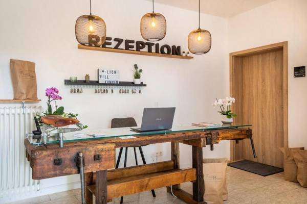 Hotel Clement - Bed & Breakfast