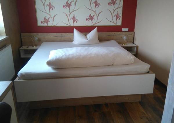 Hotel Garni Pension Zur Krone