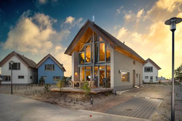 Ostsee - Reetdachhaus Nr 11 "NEWPORT" im Strand Resort