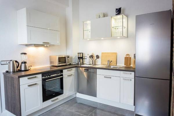 Mien Tied MITTENMANG