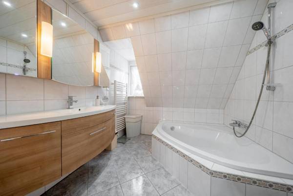 Private Rooms Relax Schweid (2299)