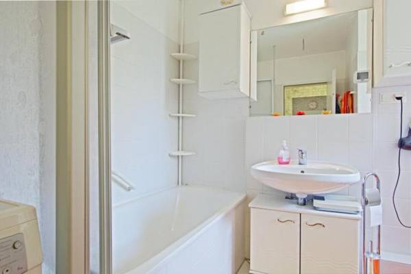 4935 Private Room