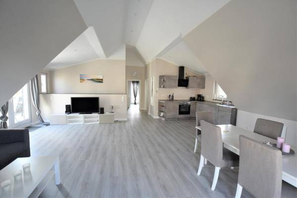 8021 Königsberger Allee 40