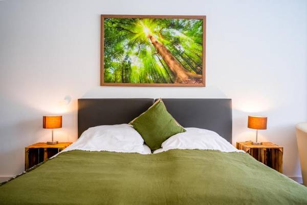 Studio 22 "Waldesglück"