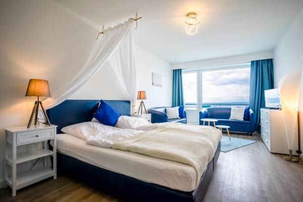 Studio 44 "Wolkenlos" mit Meerblick