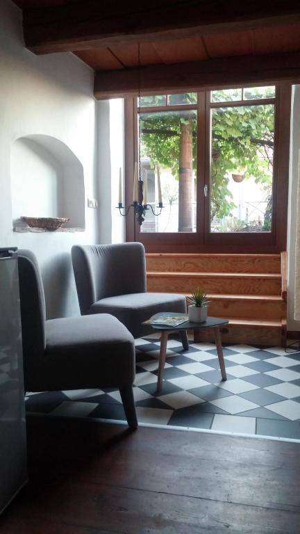 Ferienwohnung Hotel und Gasthof Dreibeiniger Hund