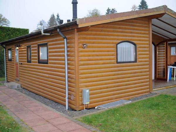 Detached chalet with terrace surrounded by nature