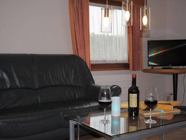 Detached chalet with terrace surrounded by nature