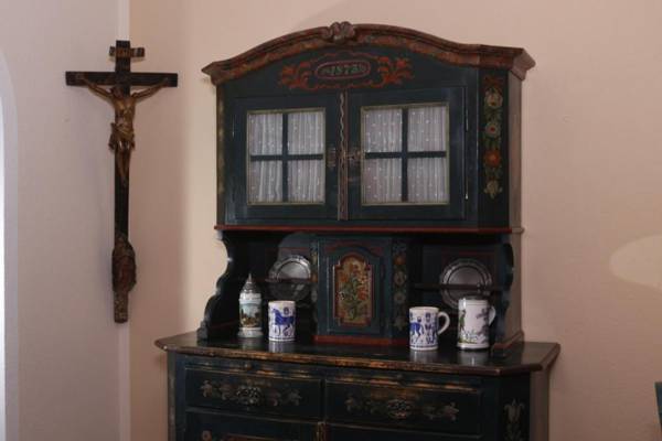 Hilleprandt - Adults Only