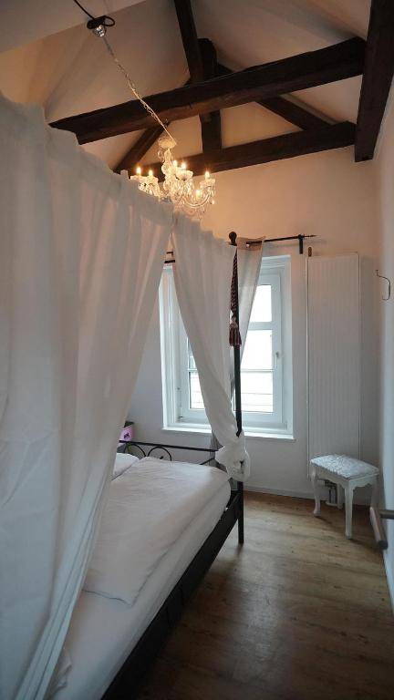 Old Kings Fuessen Design Hostel