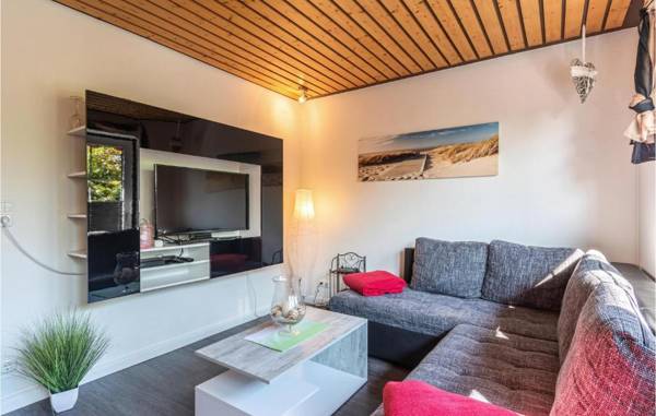 Awesome apartment in Friedrichskoog with WiFi and 2 Bedrooms
