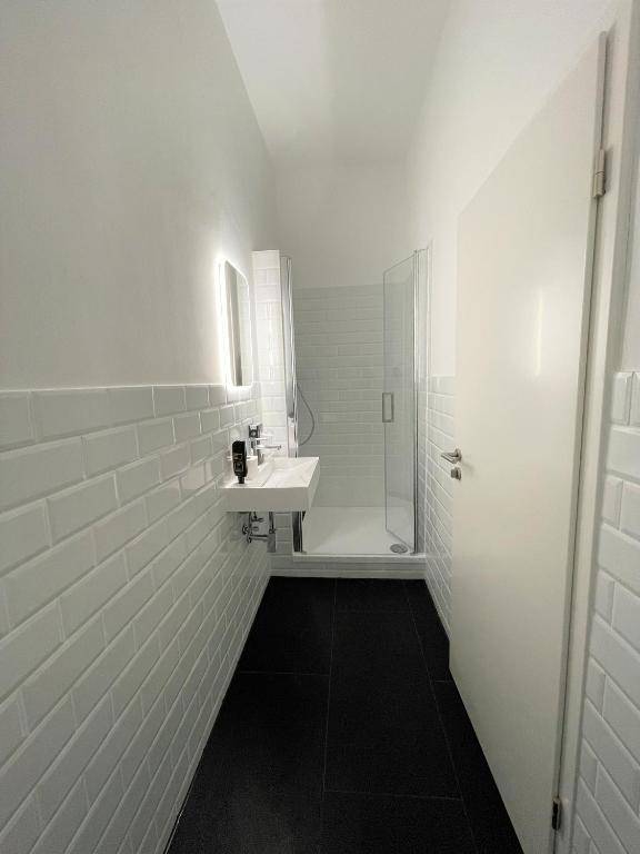 Hotel Apadana Frankfurt