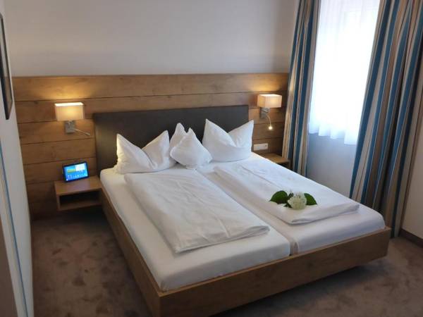 Hotel-Pension Scharl am Maibaum