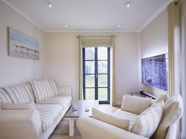 Reetland am Meer - Premium Reetdachvilla mit 3 Schlafzimmern Sauna und Kamin F04