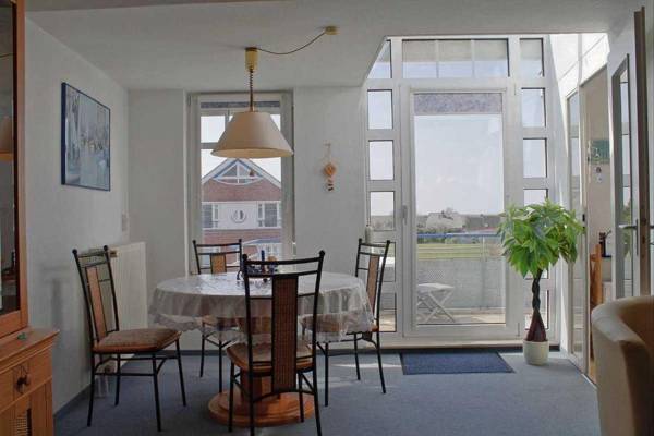 KW42-306 Haus Triton