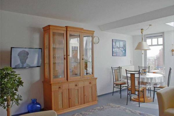 KW42-306 Haus Triton