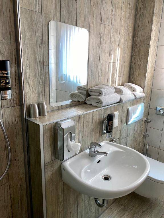 Hotel Deluxe