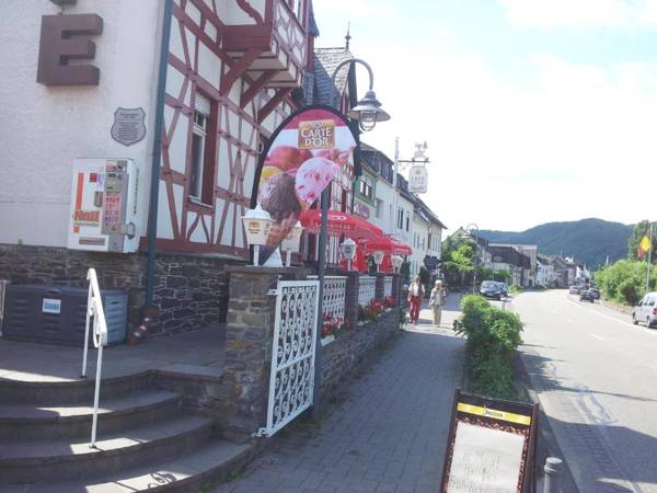 Cafe-Konditorei-Pension Sander