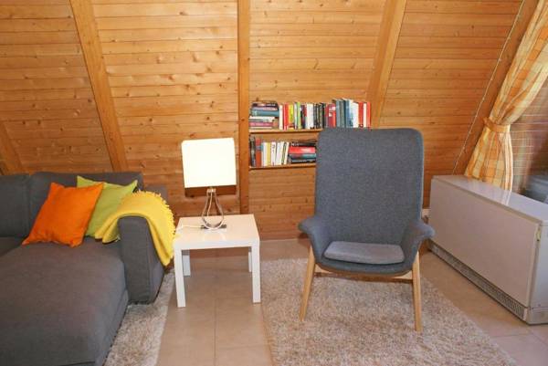 Zeltdachhaus _ sehr strandnah fuer