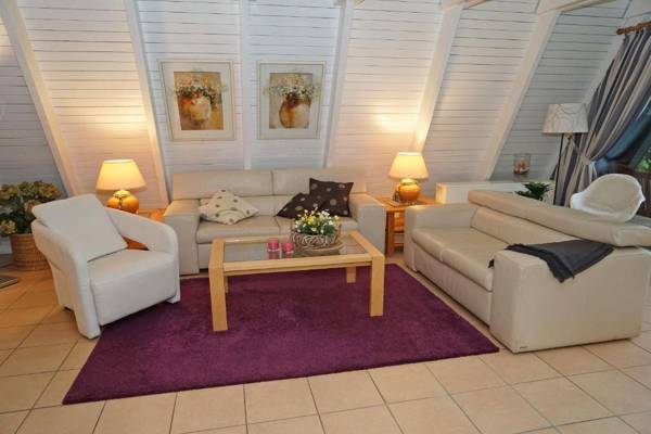 Zeltdachhaus fuer die ganze Familie