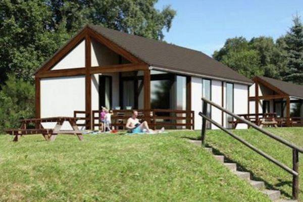 Single storey bungalow near water reservoir in the Nordeifel