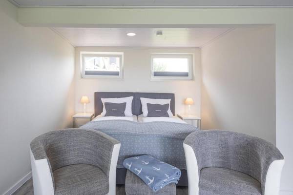 Bungalow Neuwarft Wohnung 2