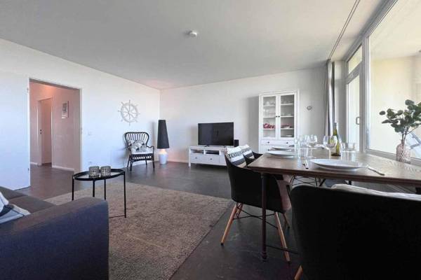 Ferienwohnung-86-mit-Panorama-Meerblick-im-Strandhochhaus-Doese