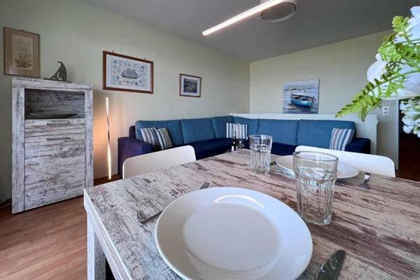 Ferienwohnung-2-im-Haus-Nautilus-mit-Panorama-Meerblick