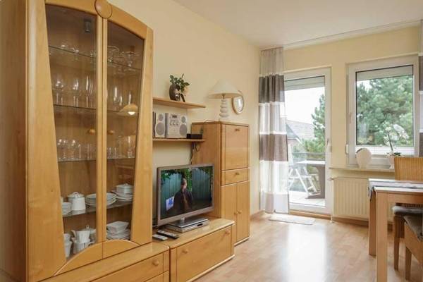 Ferienwohnung-4-mit-Sonnenbalkon-im-Landhaus-Hubertus-Duhnen