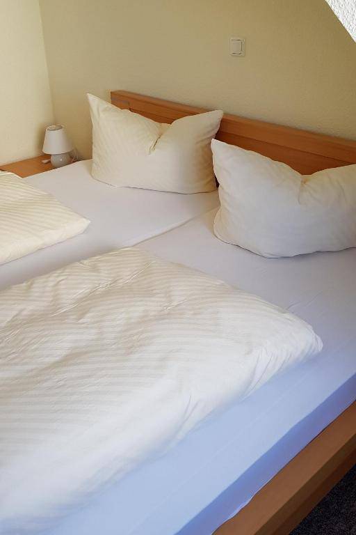 Landhaus Braband Ferienwohnungen - Cuxhavener Straße 96