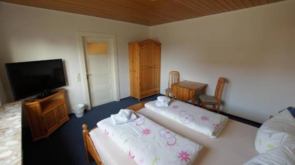 Hotel Dorfkrug Büsum - günstige Altbauzimmer Am Oland